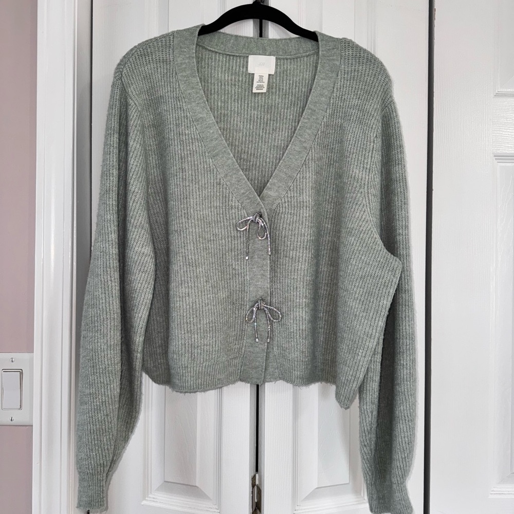 H&M green cardigan